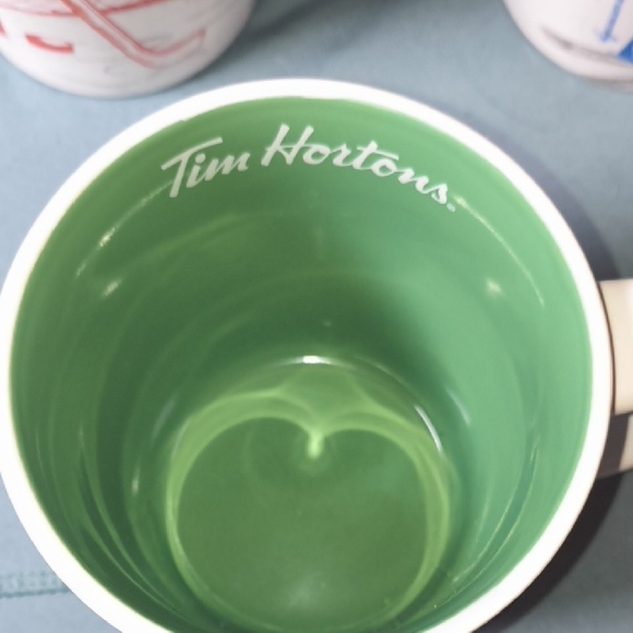 Tim Hortons Mountain Adventure Mug Trio - Skiing Hockey & Canoe - Picture 13 of 16